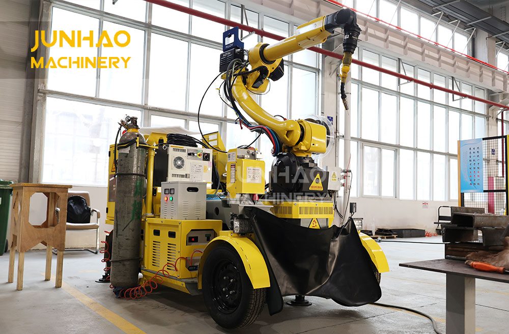 Tire-type Welding Robot